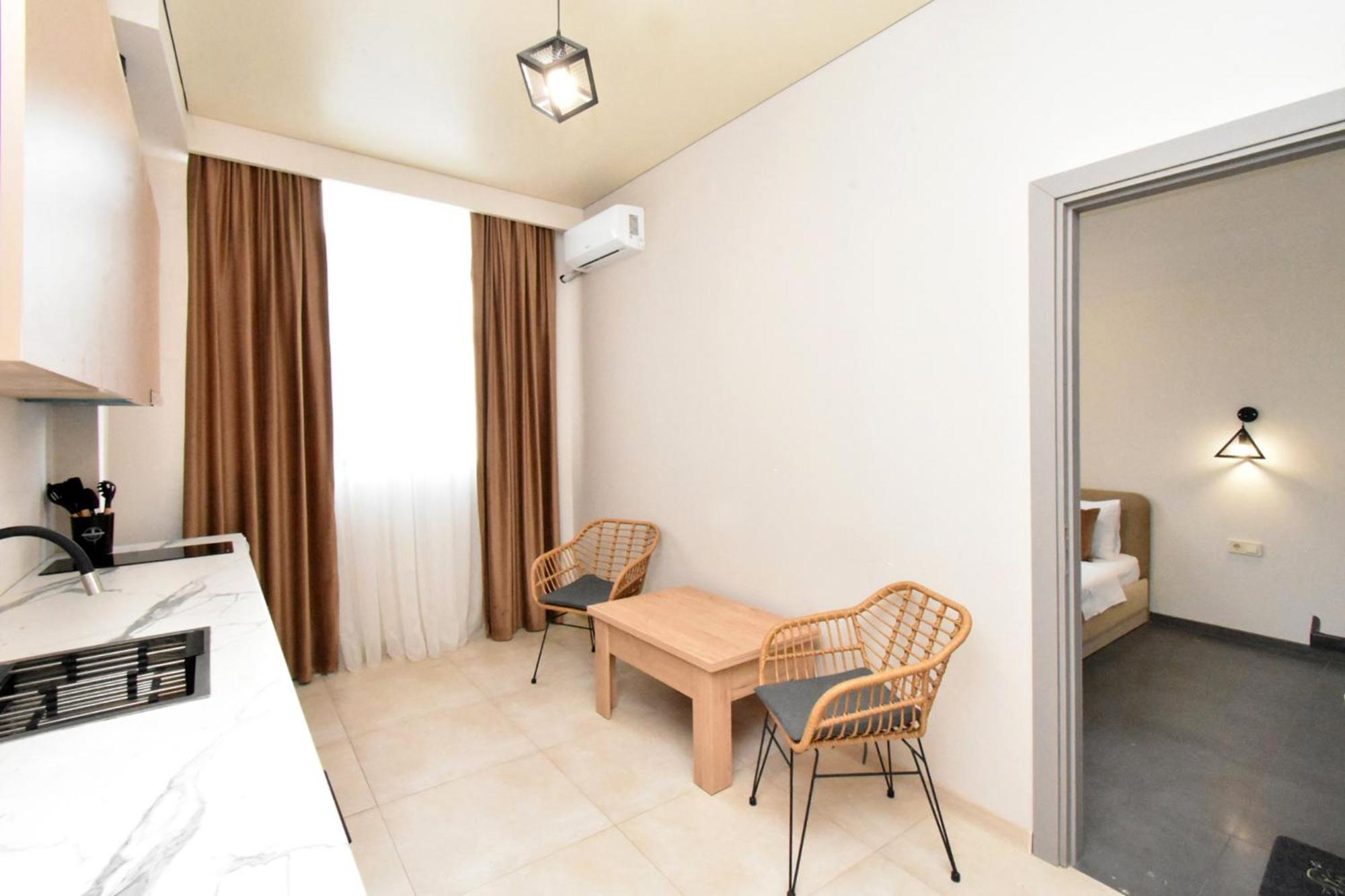 Seva Apart-Hotel Komitas Erivan Exterior foto